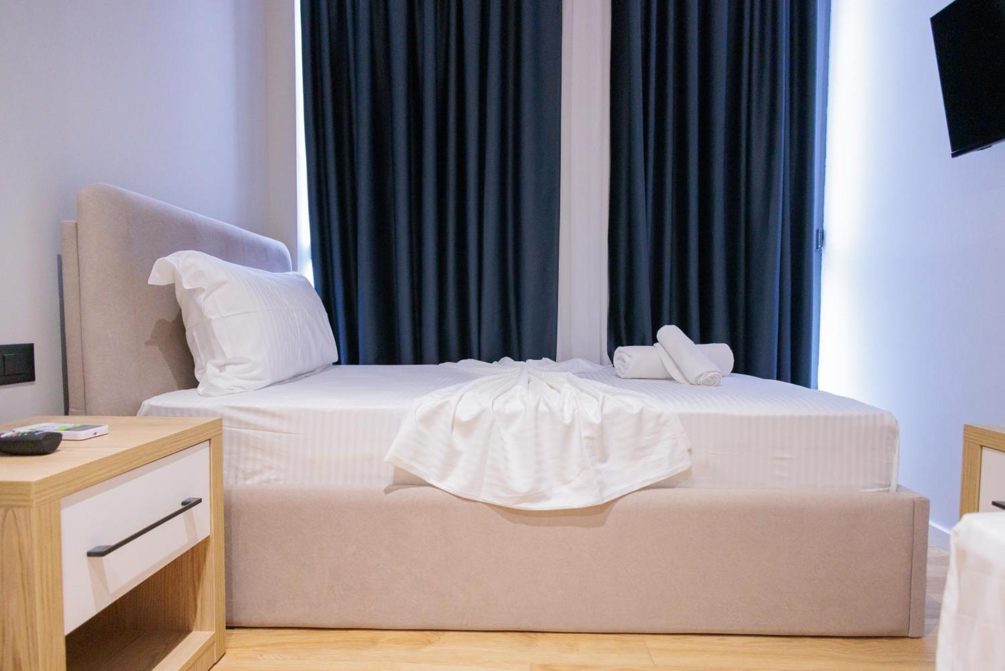 Bel Ami Tirana 2 Otel Dış mekan fotoğraf