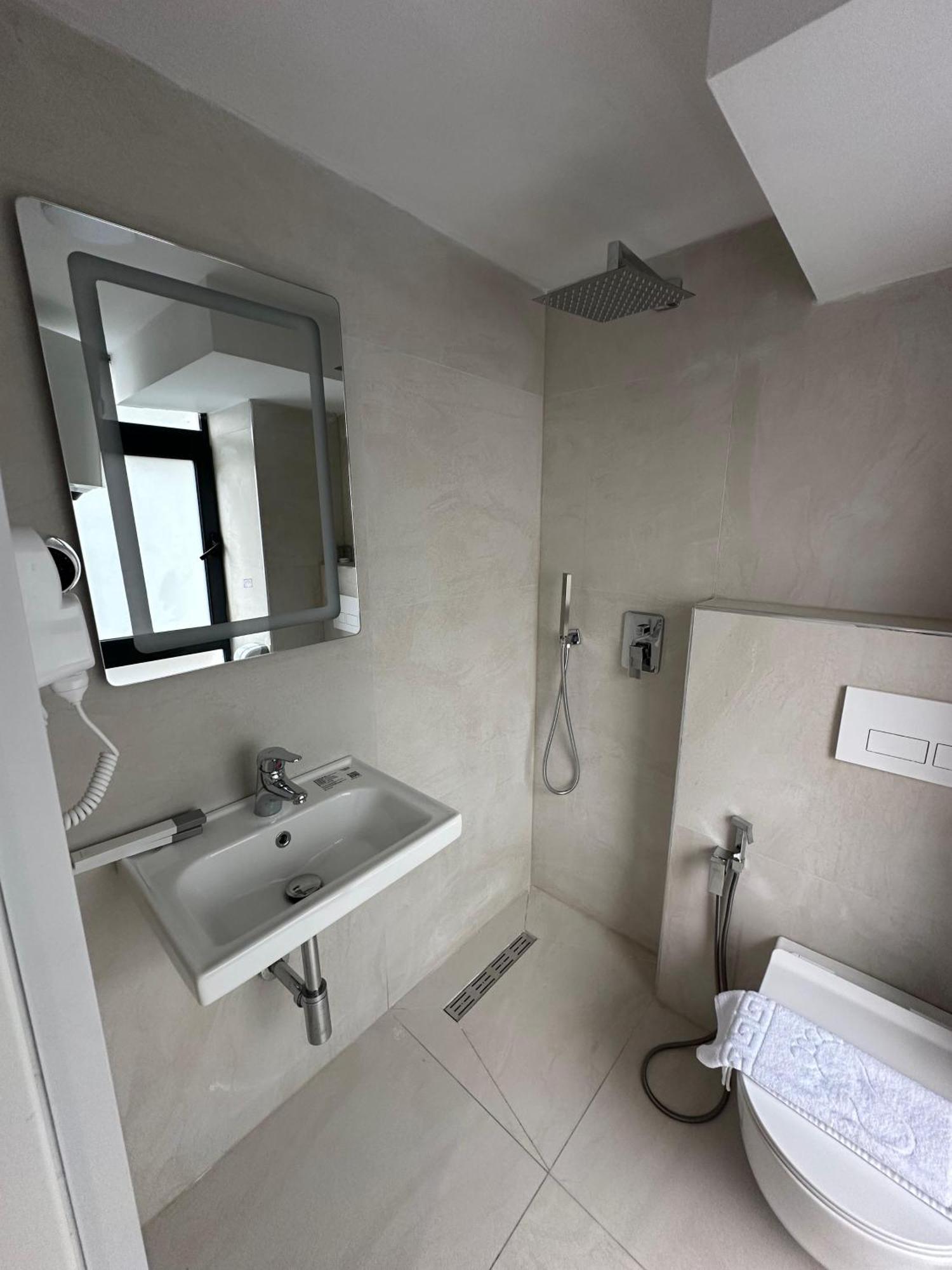 Bel Ami Tirana 2 Otel Dış mekan fotoğraf